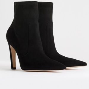 Good American Black Suede Pointed Toe Booties
